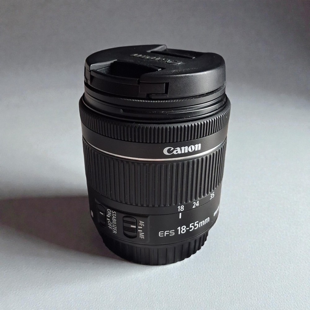 Canon EF-S 18-55mm f/3.5-5.6 IS STM